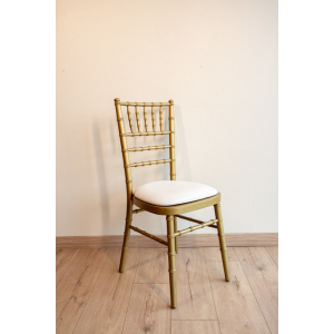 chaise chivari dorée