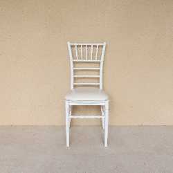 Chaise Chivari blanche