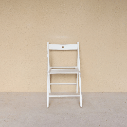 Chaise pliante lattée blanche