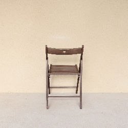 Chaise pliante lattée marron