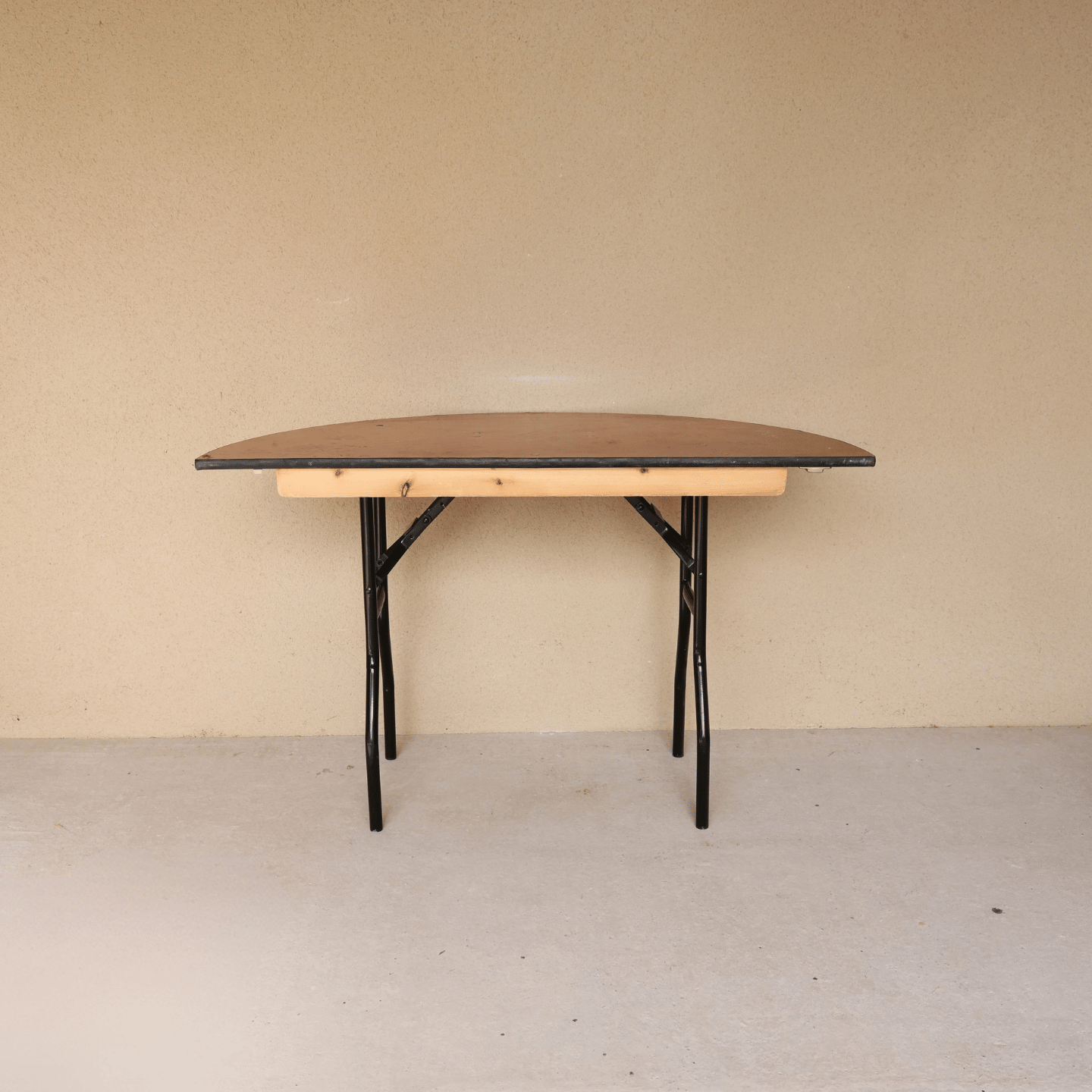 Table demi-ronde D120cm