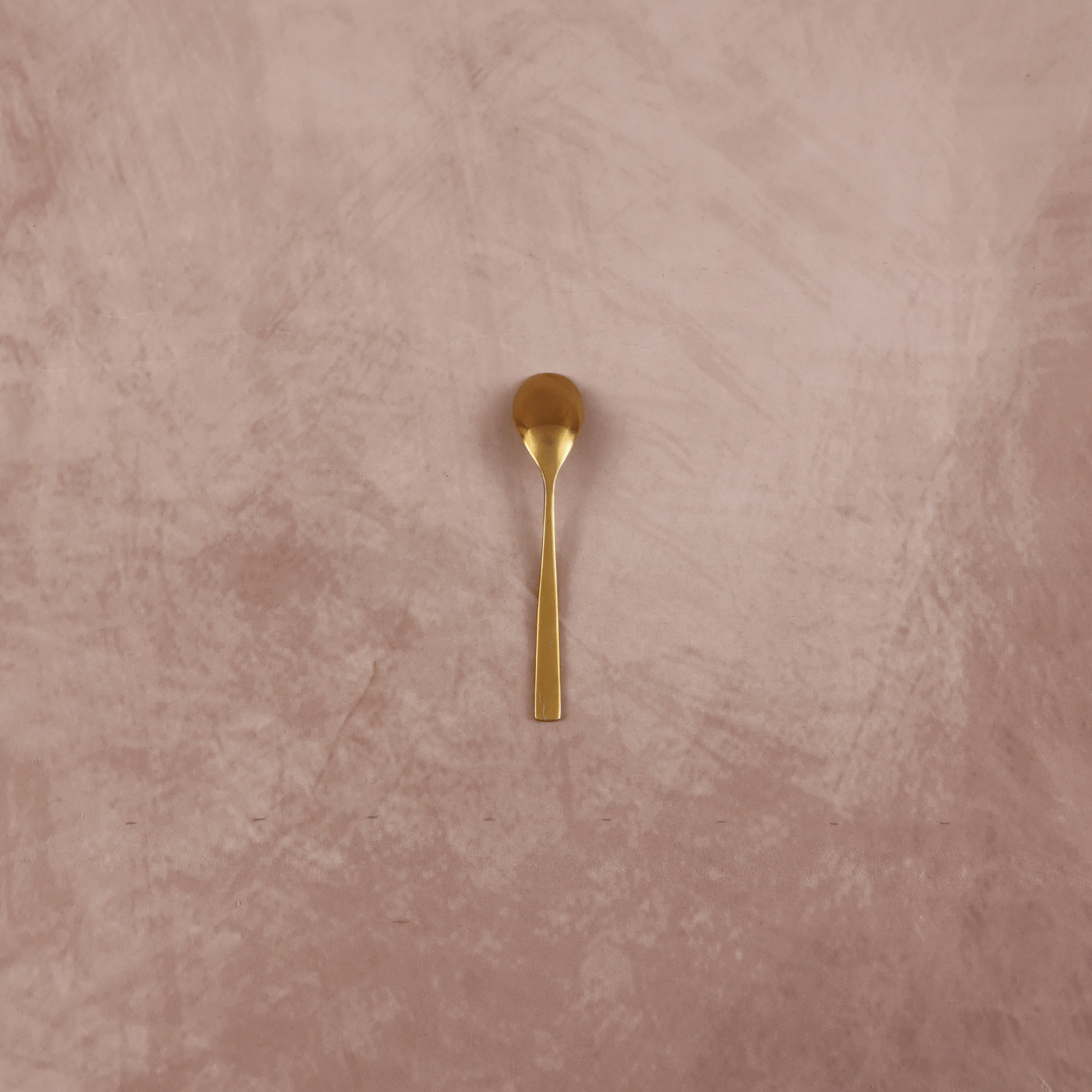 Cuillère à café dorée