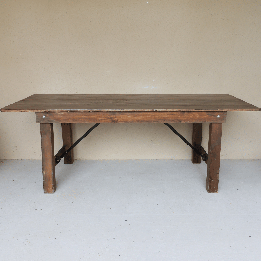 Location table en bois massif clair 220 cm | August Events