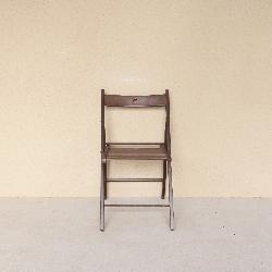 Chaise pliante lattée marron
