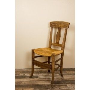 Chaise en bois ancien dépareillé